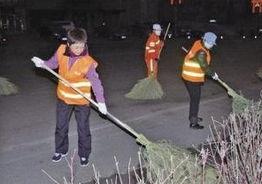 爆料热点环卫工人视频,镜头下的城市美容者